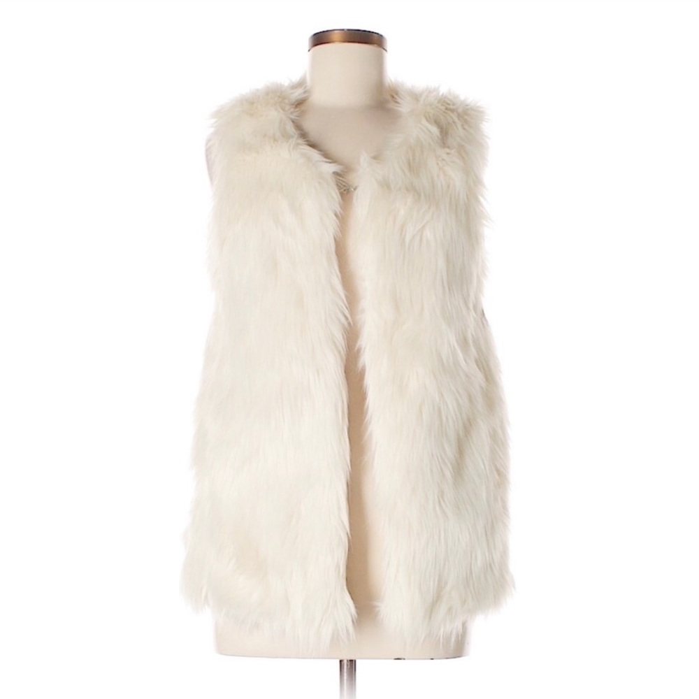 OFF-WHITE FAUX FUR VEST - EUC